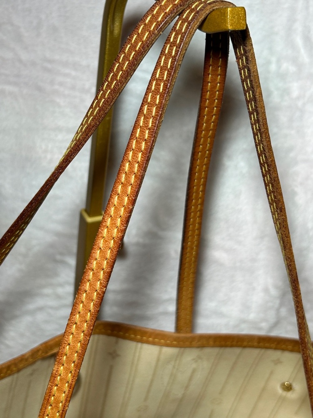 395. Louis Vuitton Damier Azur Canvas Neverful MM w/coa - Picture 8 of 15
